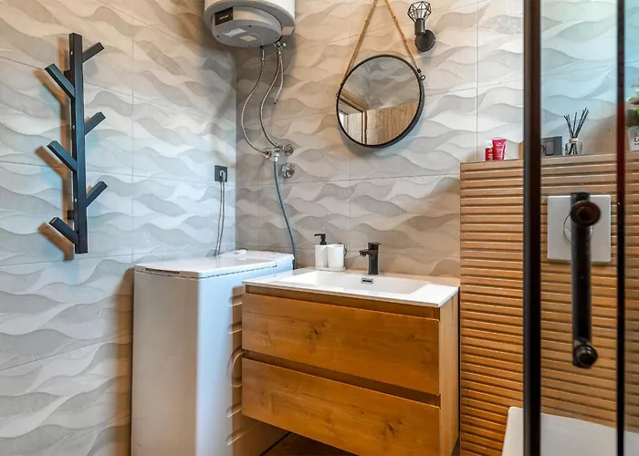 In With Wifi 別荘 *