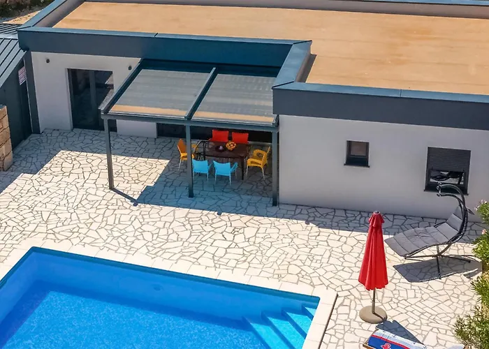 In With Wifi Tatil Evi Trbounje